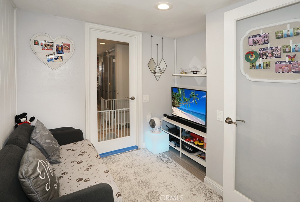 Photo 6 of 42 of 8104 Catherine Avenue condo