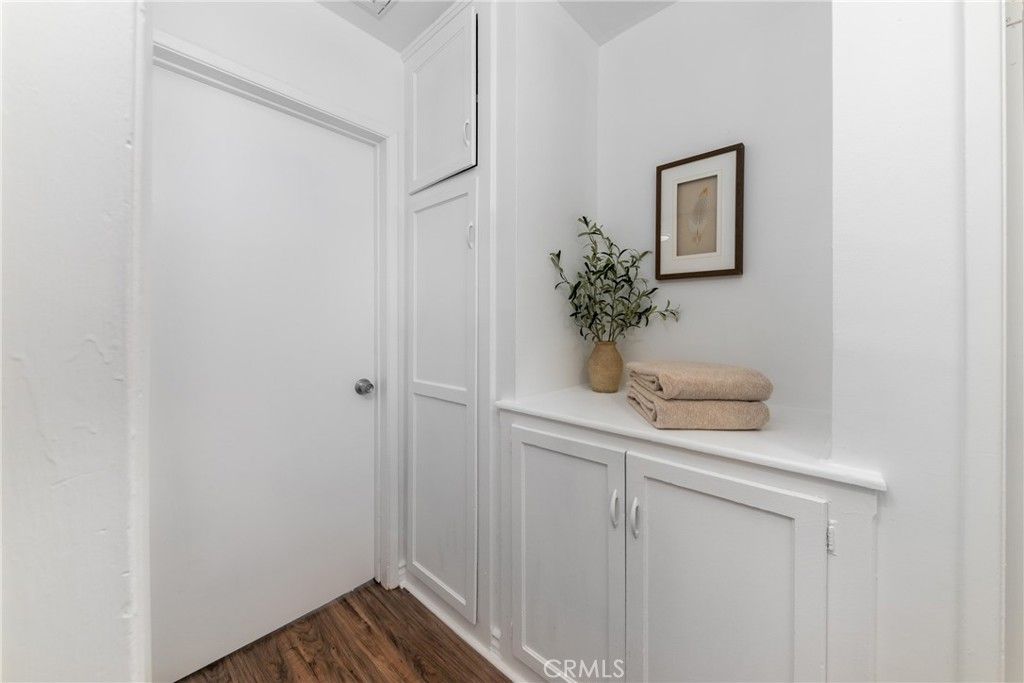 listing image 130726391961986370371