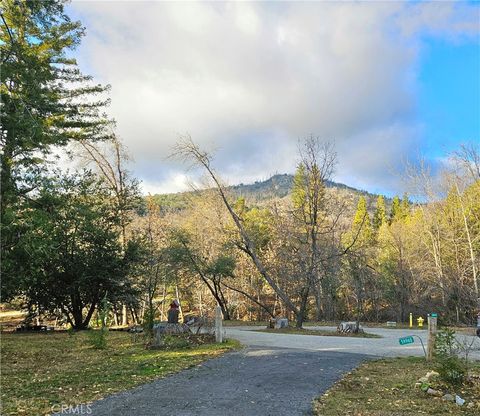 A home in North Fork