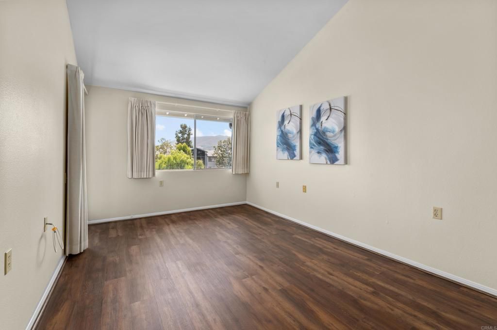 listing image 130727040863278691599