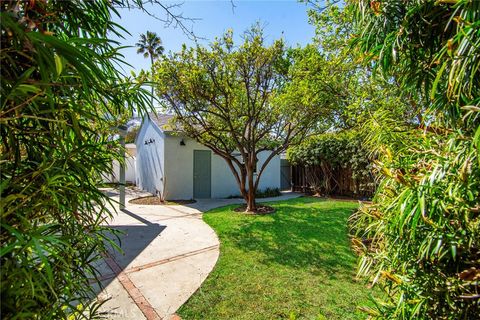 A home in Reseda