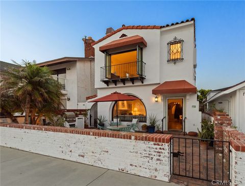 1305 E Balboa Boulevard Newport Beach CA 92661
