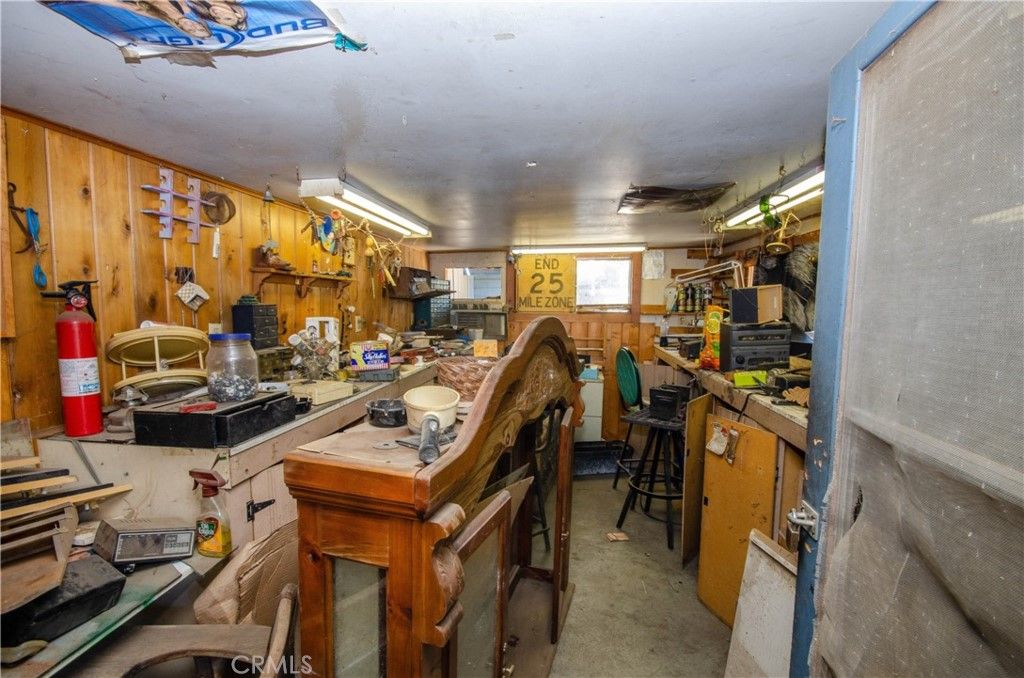 listing image 130728154822907613415