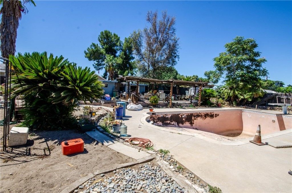 listing image 130726027862515071334