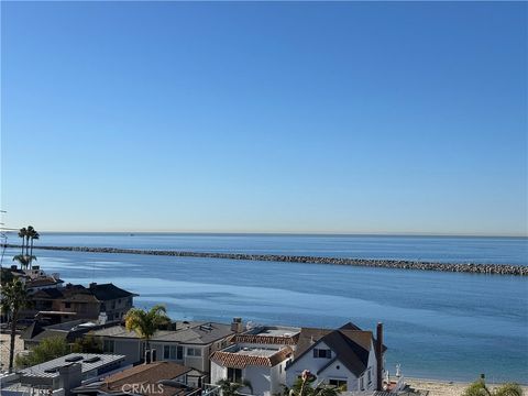 A home in Corona Del Mar