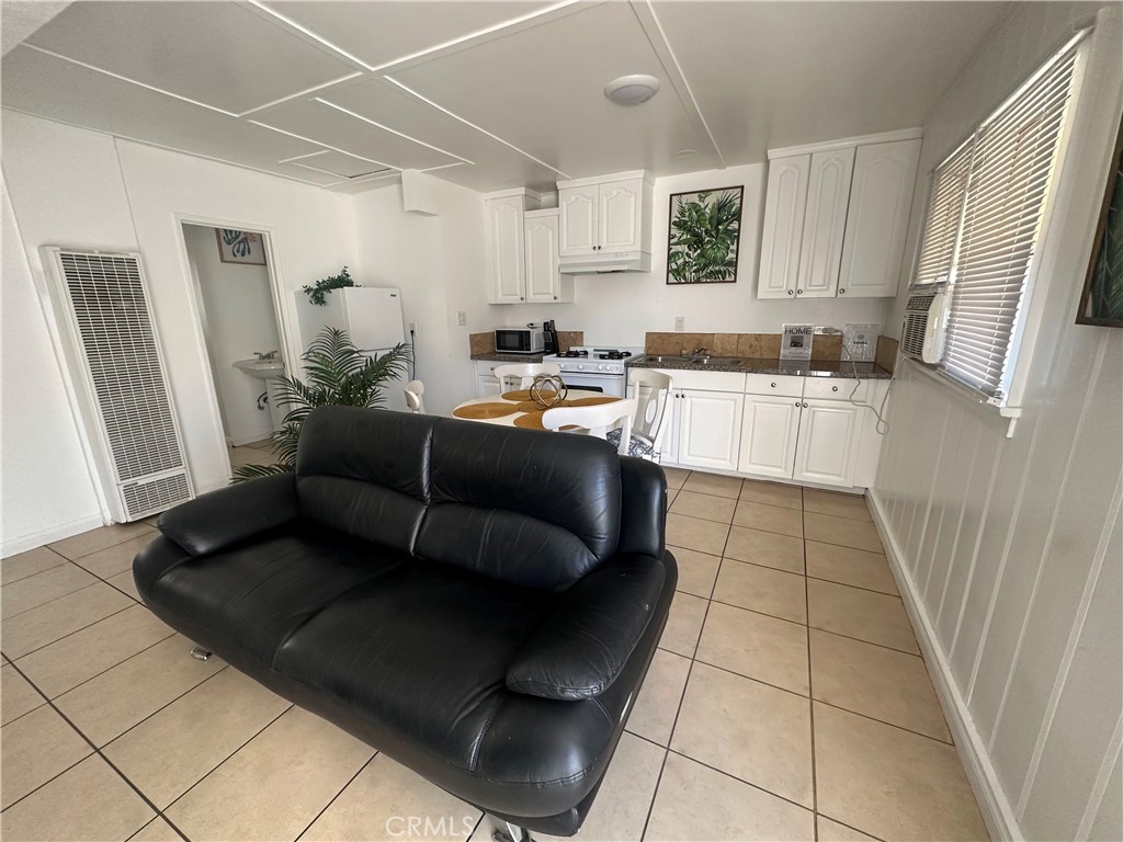 9723 Belmont St Street 9723 1/2