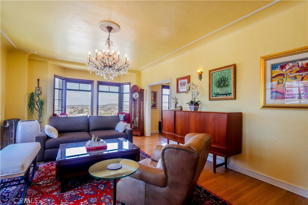 800 E Ocean Boulevard 1010