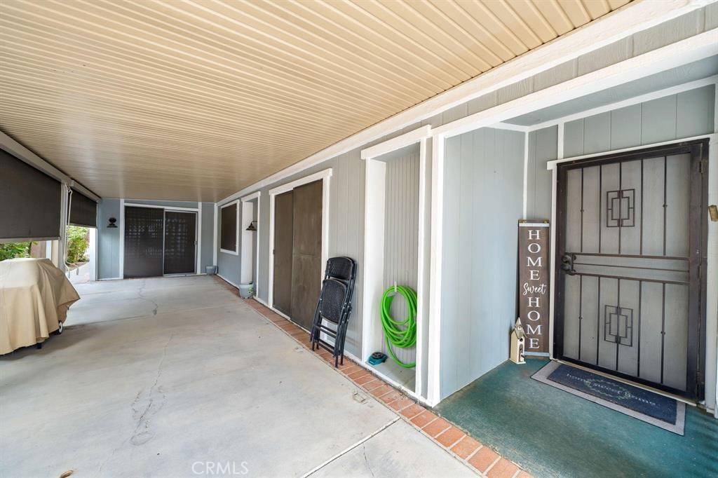 View Indio, CA 92201 mobile home