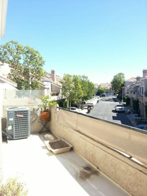 Expressions (RNE) - Residential Lease