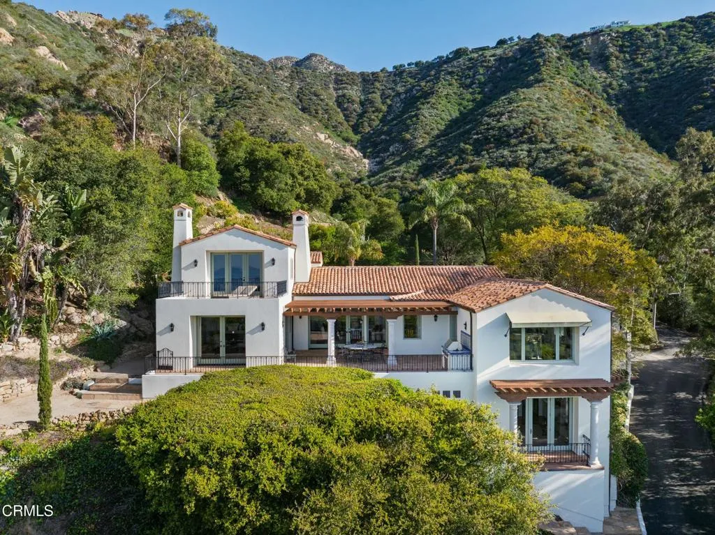 Santa Barbara, California 93108, United States, 4 Bedrooms Bedrooms, ,5 BathroomsBathrooms,Residential,Active,105445