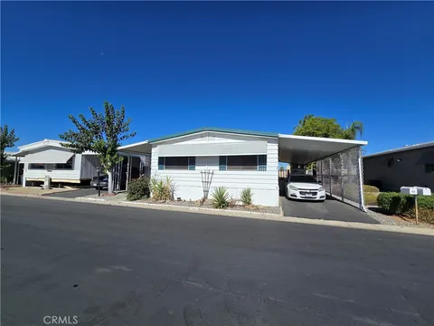 575 S Lyon Avenue Unit 21, Hemet, CA 92545 - MLS#: IG24220456