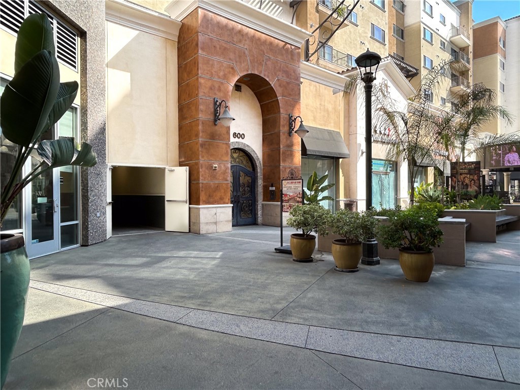 600 N Atlantic Boulevard 625