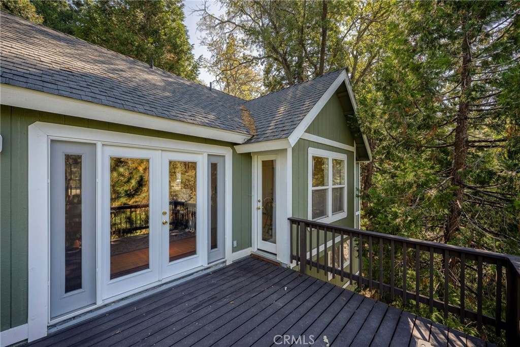 305 Summit Road
