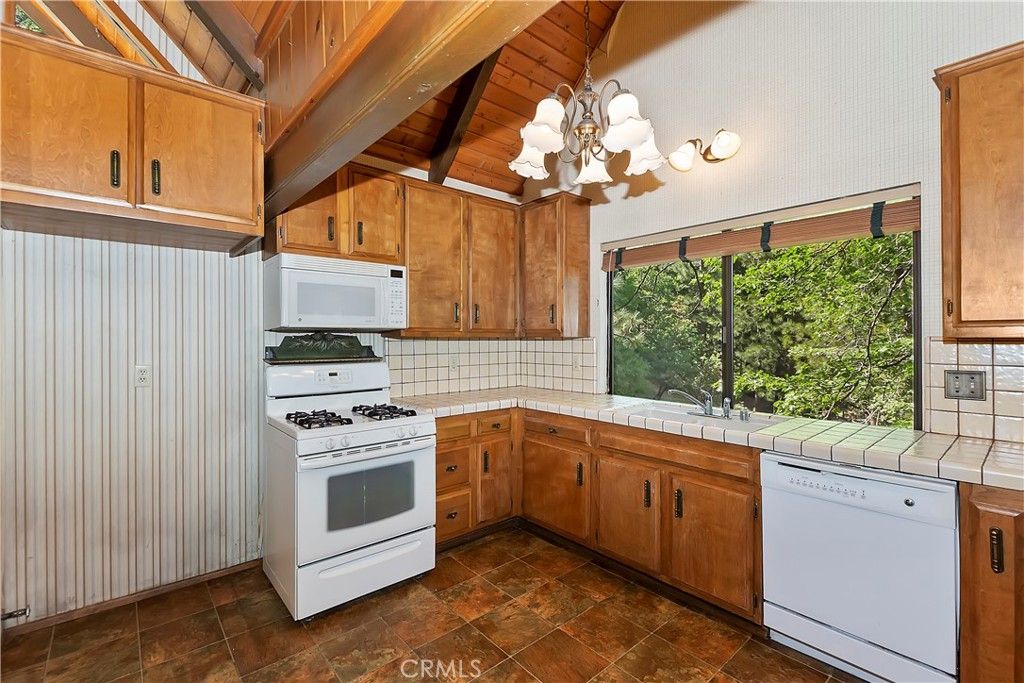 listing image 130721587004467326985