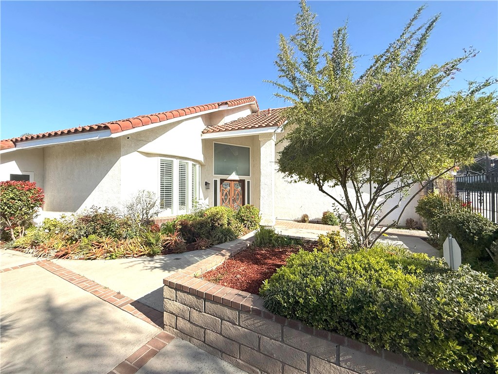 953 N Hunters Hill Drive