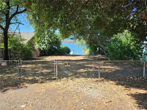 A home in Clearlake Oaks