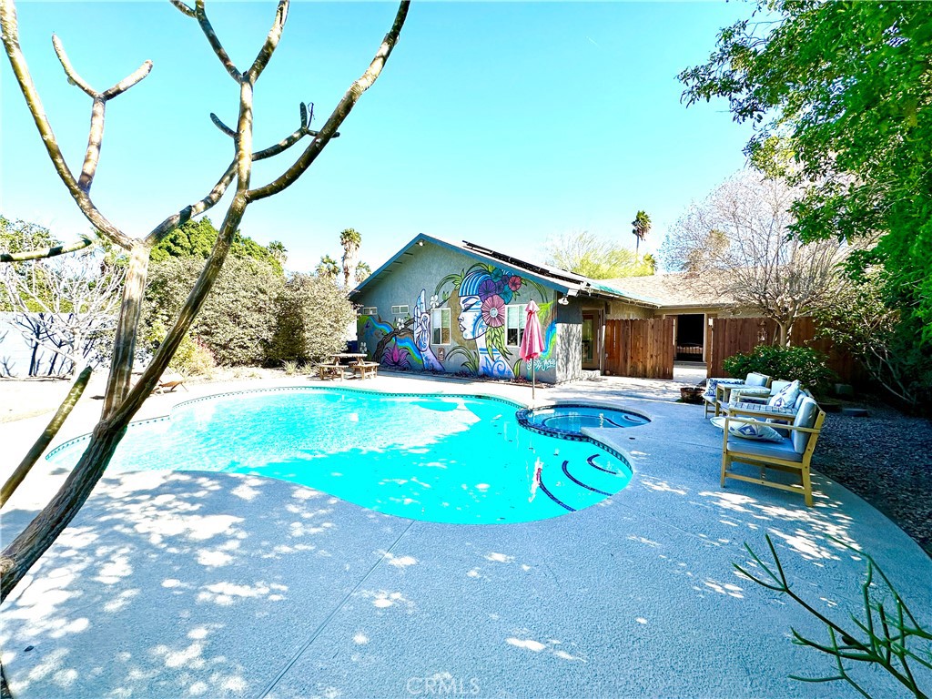 Upper Outpost (33553) - Residential