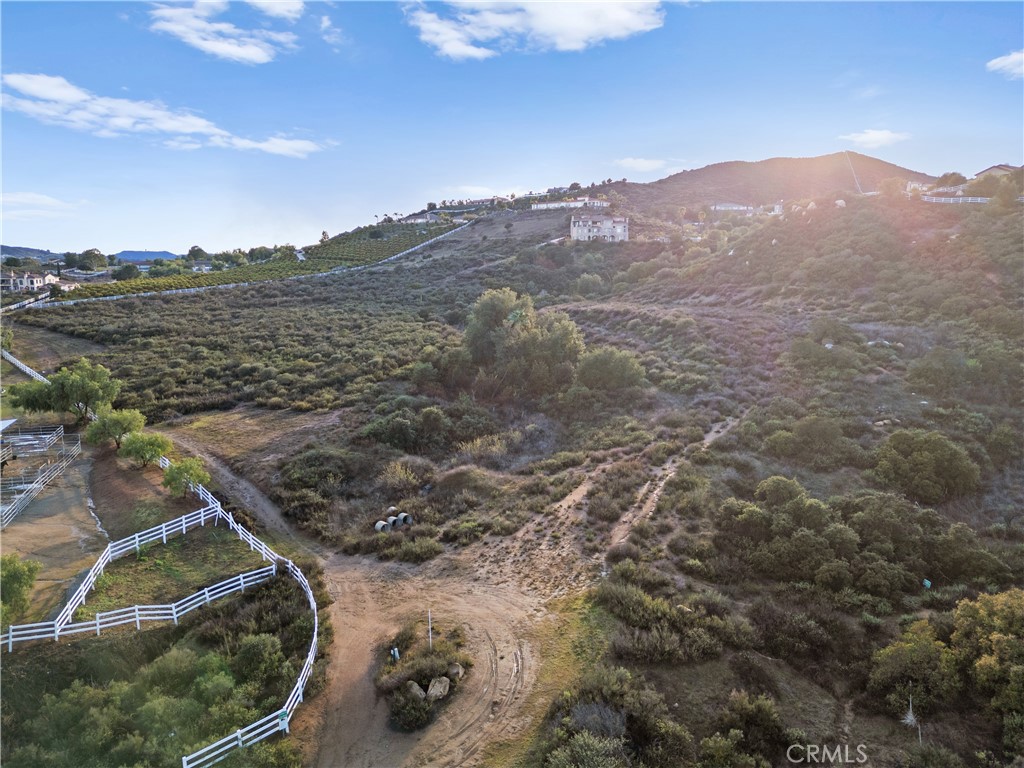 21903 Los Robles Road