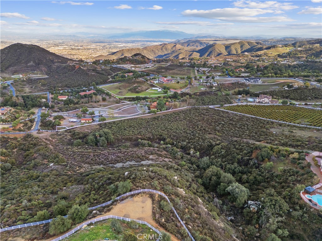 21903 Los Robles Road