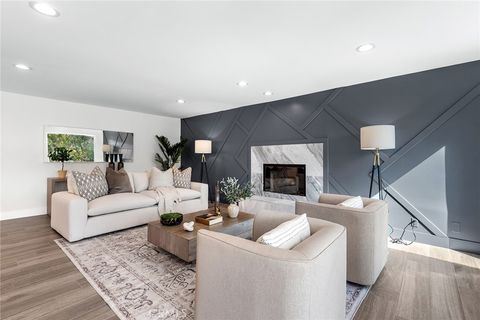 A home in Studio City