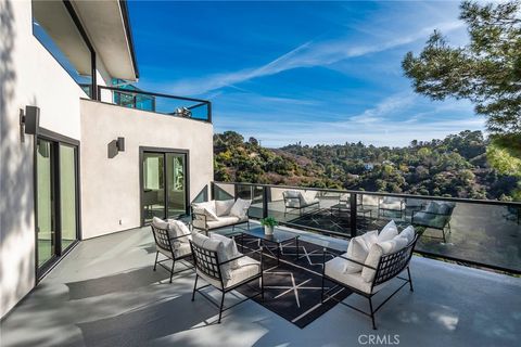 A home in Studio City