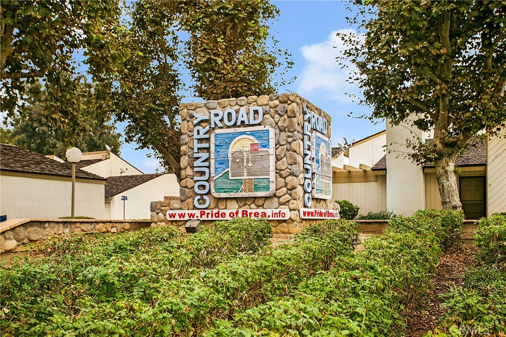 Country Road (CR) - Residential Lease