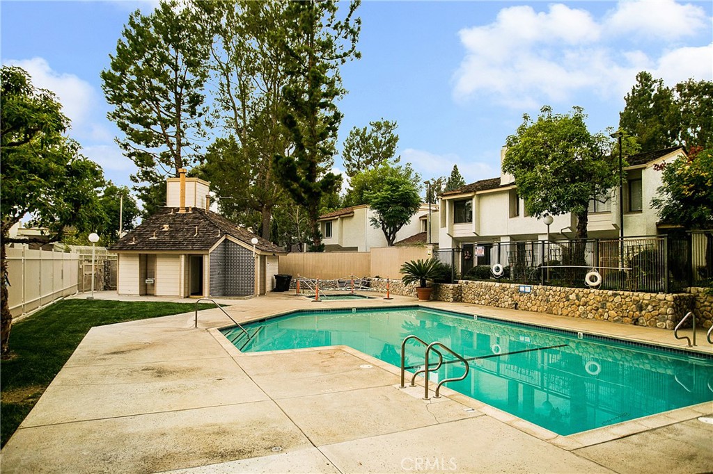 Country Road (CR) - Residential Lease