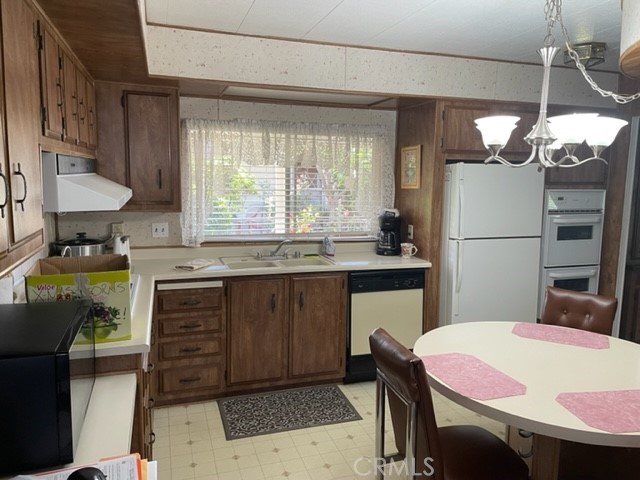 Photo 9 of 28 of 11730 Whittier Blvd 43 mobile home