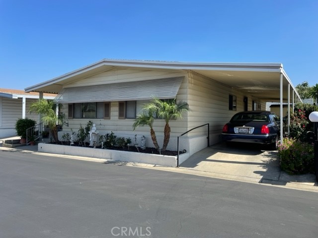 Photo 3 of 28 of 11730 Whittier Blvd 43 mobile home