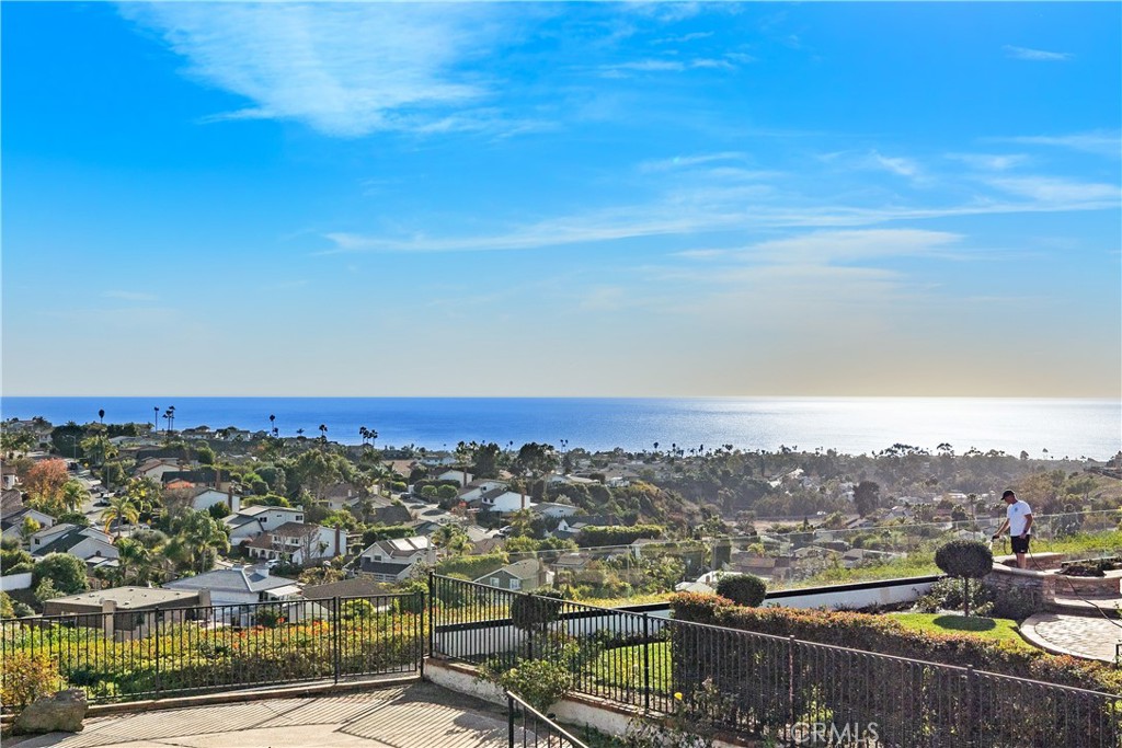 27001 calle esperanza