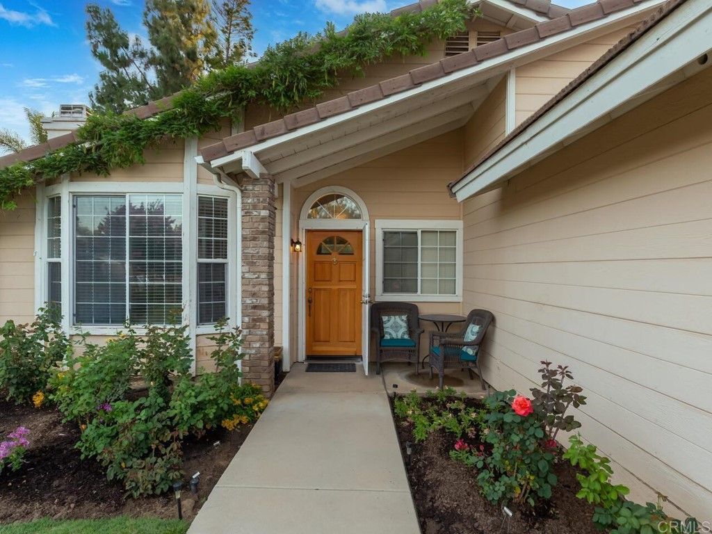 listing image 130727566661926760474