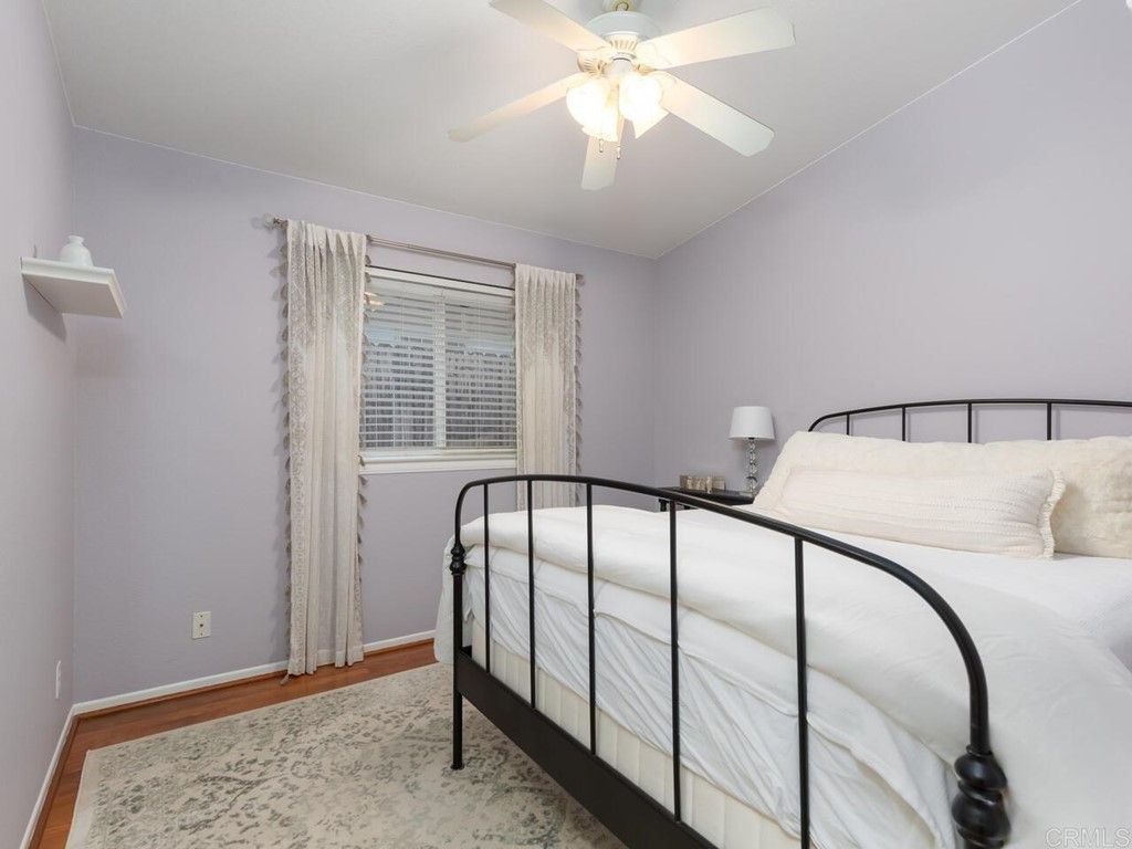 listing image 130727606555844815094