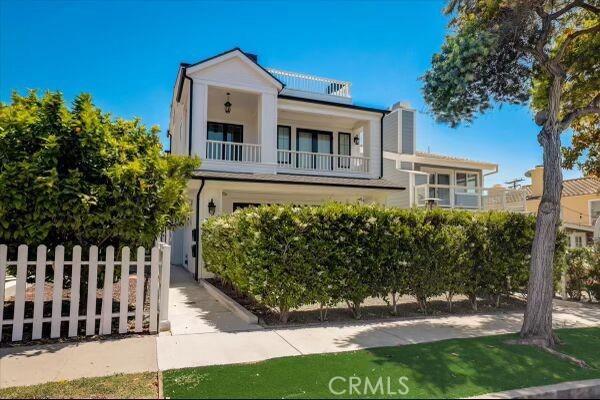 View Corona del Mar, CA 92625 multi-family property