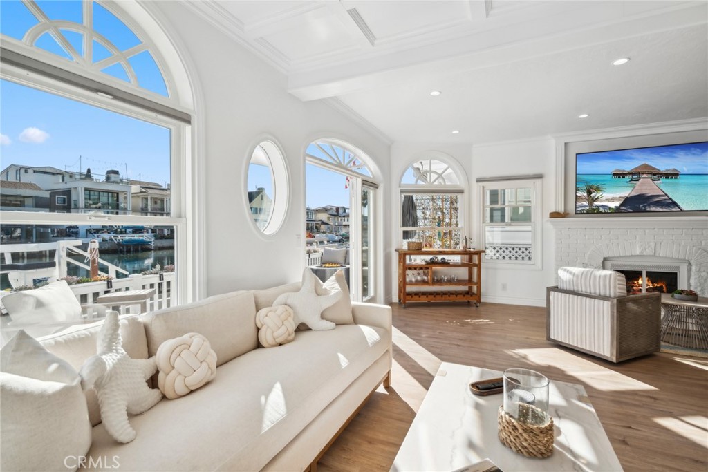 Balboa Island - Main Island (BALM) - Residential Lease