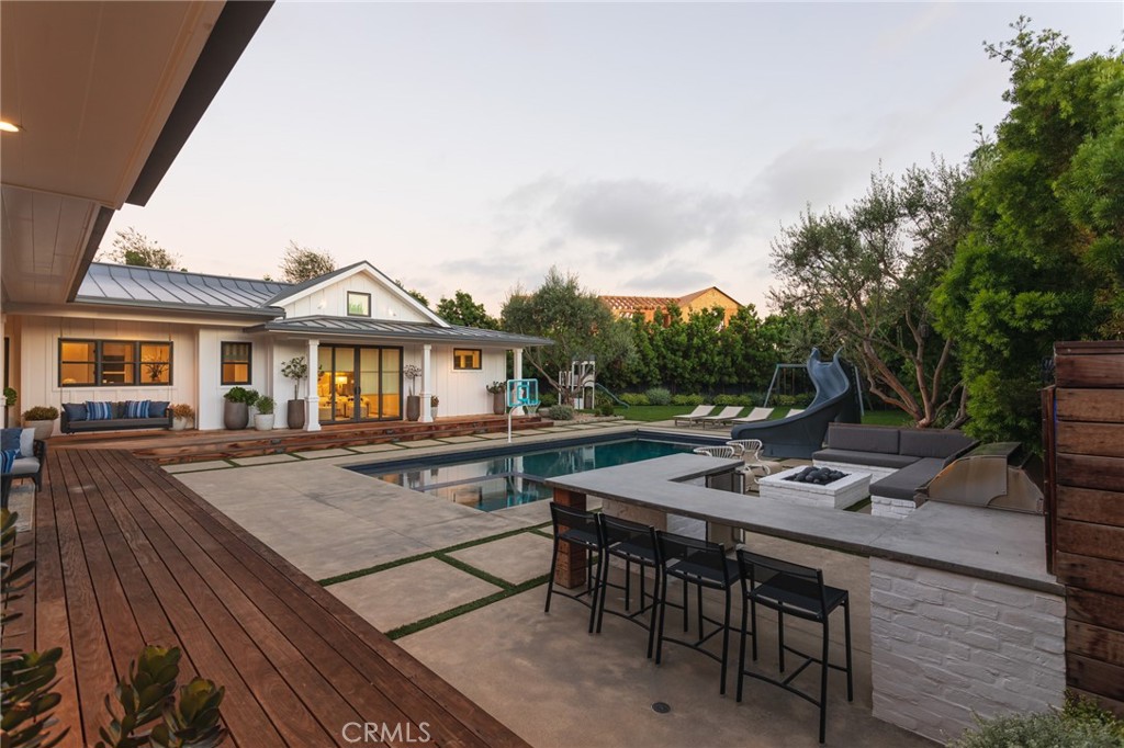 ,/ - Residential