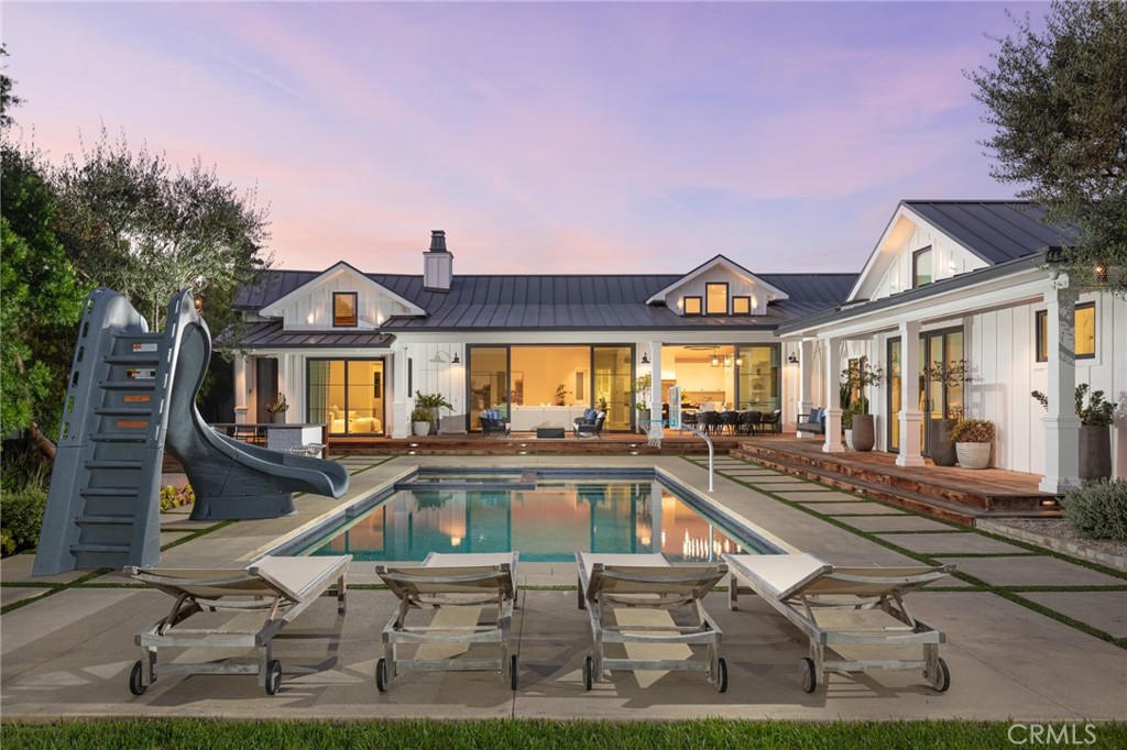 ,/ - Residential