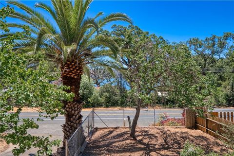 A home in Clearlake Oaks