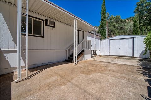 A home in Clearlake Oaks