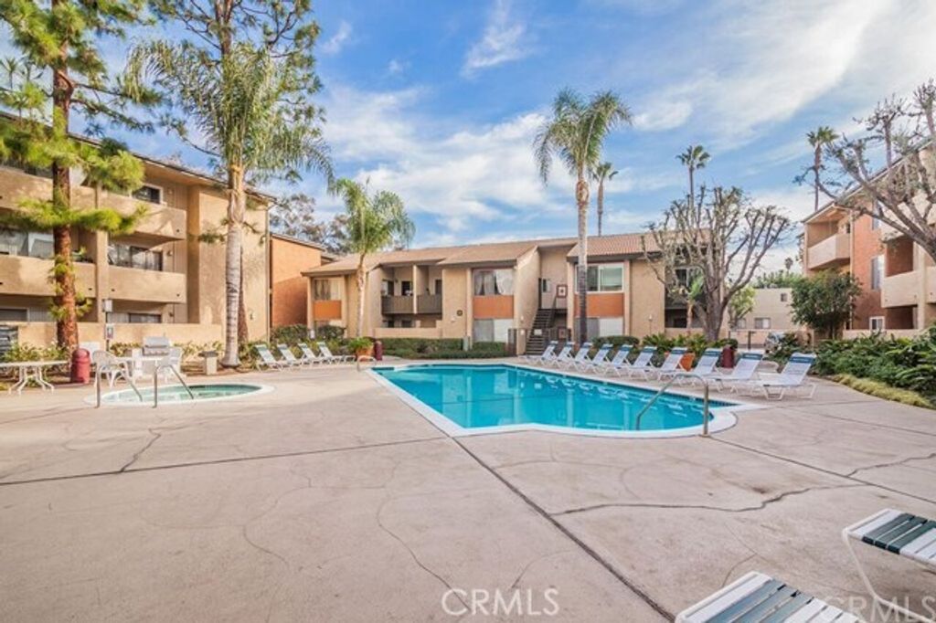 listing image 130726060717083907599