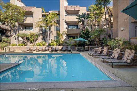 A home in Playa Del Rey