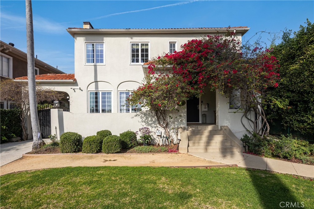 Properties 1 911 S Victoria Avenue