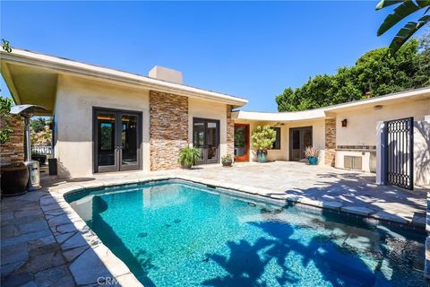 1667 waynecrest drive beverly hills ca 90210