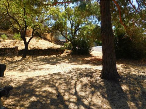 Photo of 13550 Lower Lakeshore Drive, Clearlake, CA 95422 (MLS # LC23181614) Photo of 13550 Lower Lakeshore Drive, Clearlake, CA 95422 (MLS # LC23181614)