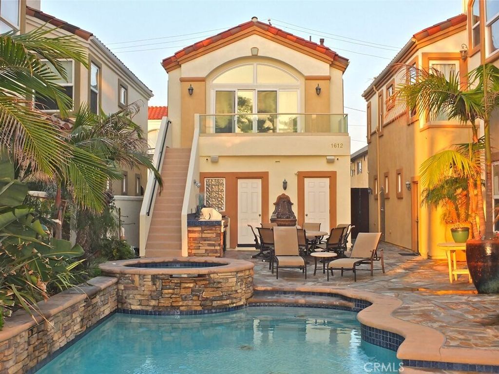 listing image 130722712277669930836