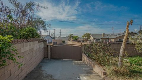 A home in San Dimas