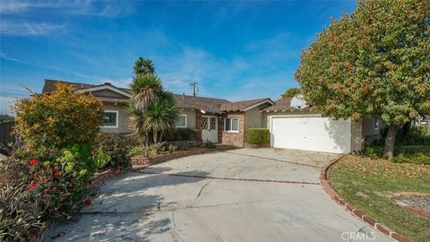 A home in San Dimas