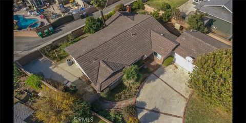 A home in San Dimas