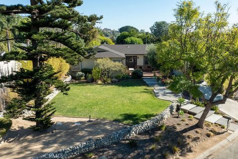 A home in North Tustin