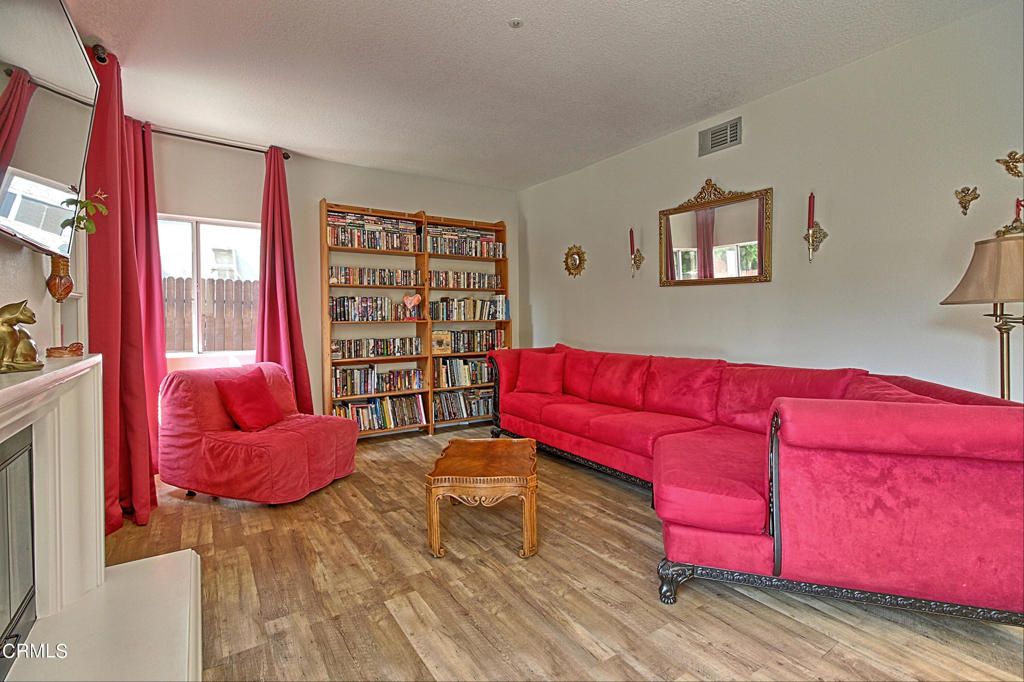 listing image 130725256194575974846