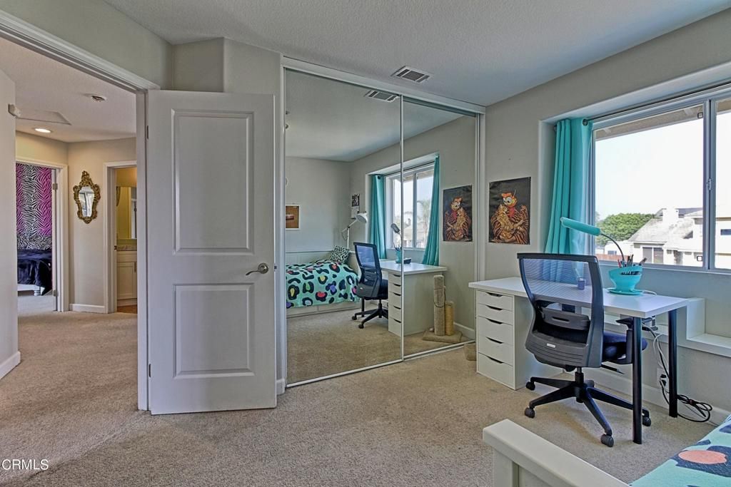 listing image 130729131284937908833